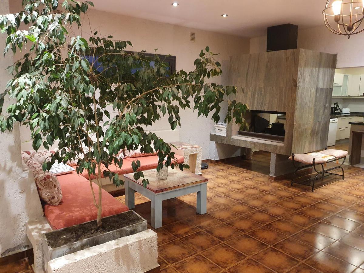 Casa Al Pie De Los Andes Lujan de Cuyo ภายนอก รูปภาพ